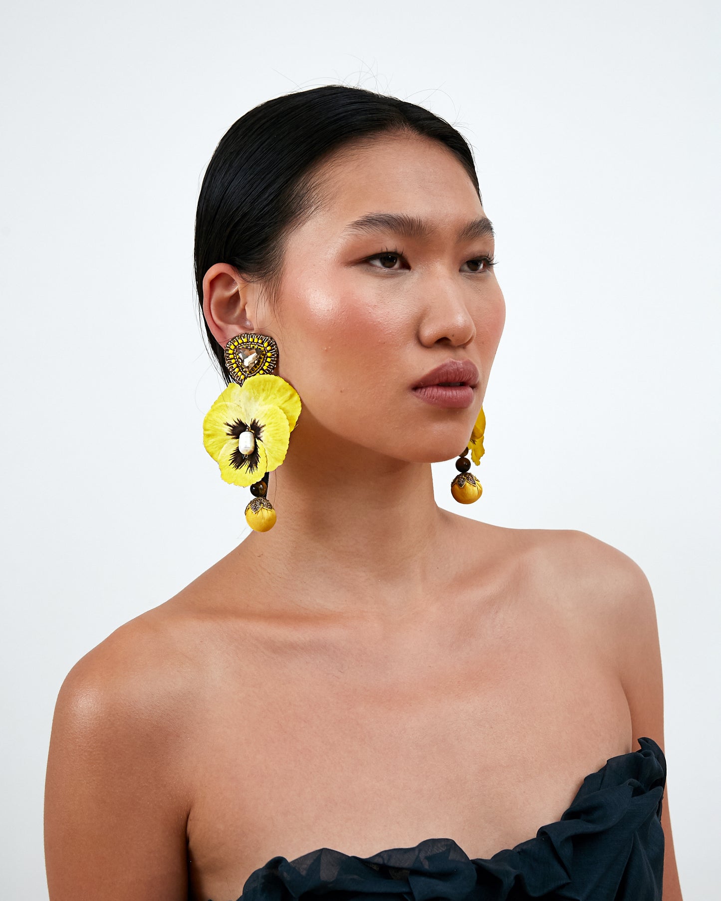 Jaune Earrings